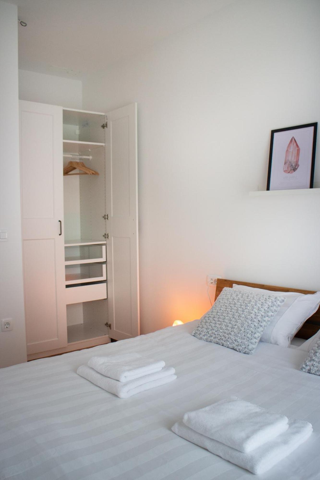 Crystal City Apartment Self-Check-In Любляна Екстер'єр фото