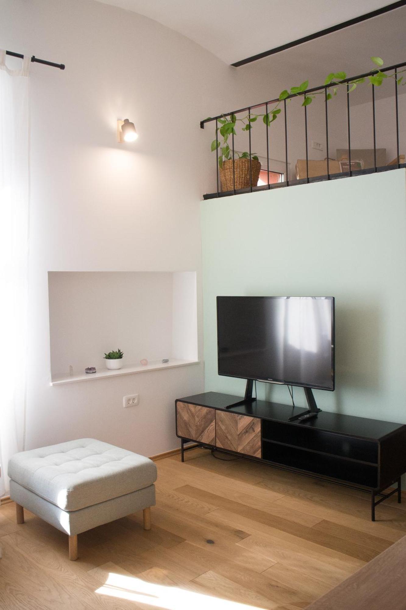 Crystal City Apartment Self-Check-In Любляна Екстер'єр фото