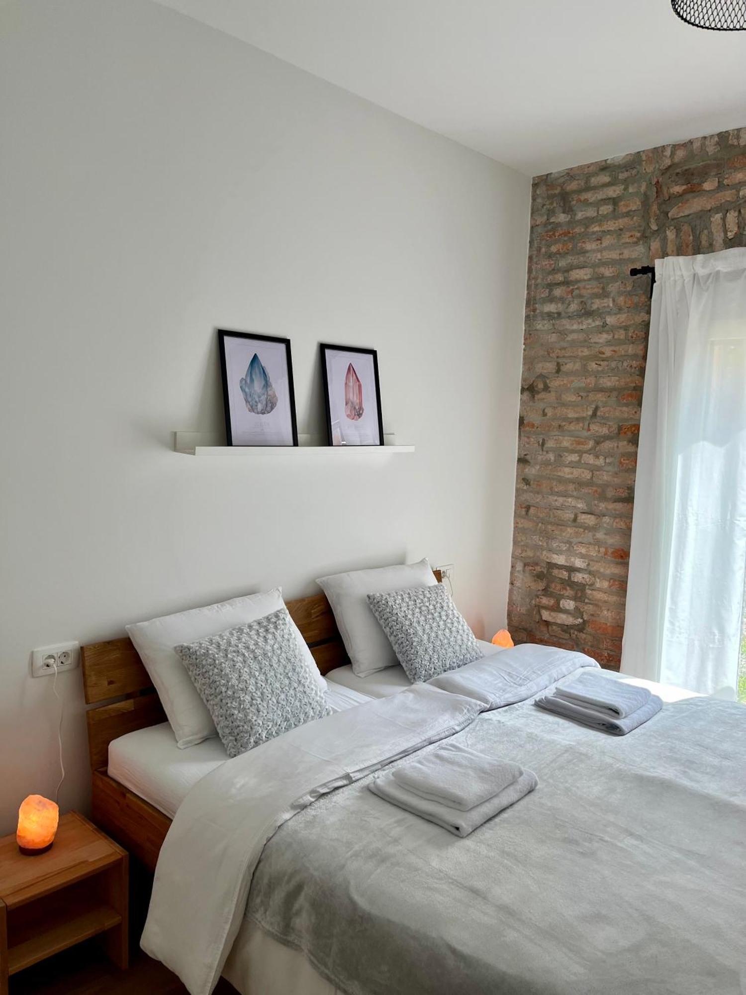 Crystal City Apartment Self-Check-In Любляна Екстер'єр фото