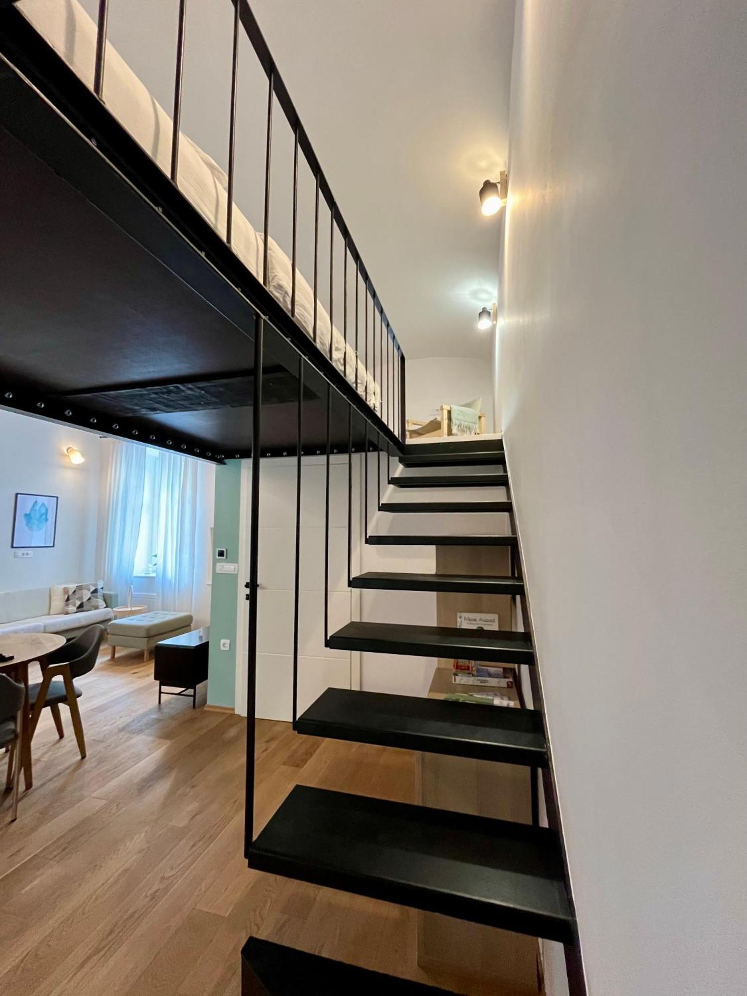 Crystal City Apartment Self-Check-In Любляна Екстер'єр фото
